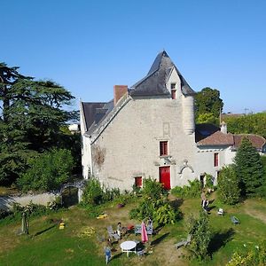 Bed and Breakfast Le Manoir Des Roches Saires Exterior photo