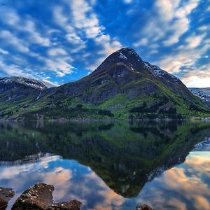 Отель Trolltunga Camping Одда Exterior photo