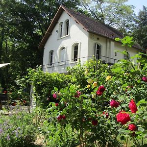 Bed and Breakfast La Cherielle Овер-сюр-Уаз Exterior photo