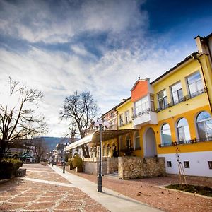 Old City Square Apartment Ловеч Exterior photo