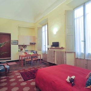 Cozy Apartment In Palazzo Malaspina Пьяченца Exterior photo