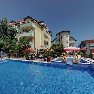 Family Hotel Gogov Синеморец Exterior photo