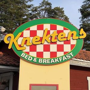 Knektens Bed & Breakfast Раттвик Exterior photo