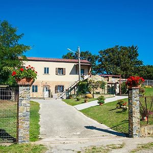 Гостевой дом Le Pitture Casa Di Campagna Filiano Exterior photo