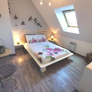 Bed and Breakfast Chambre D'Hotes Cote Rance La Ville-es-Nonais Exterior photo