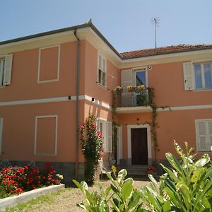 Il Melo Antico - Appartamenti In Villa D'Epoca Nel Cuore Del Monferrato Акви Терме Exterior photo