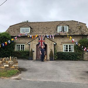 Bed and Breakfast The Old School, Idbury, Ox7 6Ru Чиппинг-Нортон Exterior photo