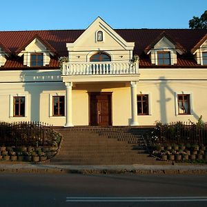 Pokoje Goscinne W Ratuszu Огродзенец Exterior photo