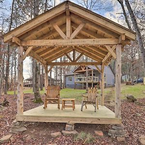 Вилла Creek-View Getaway With Deck, Yard, And Fire Pit! Саммервилл Exterior photo