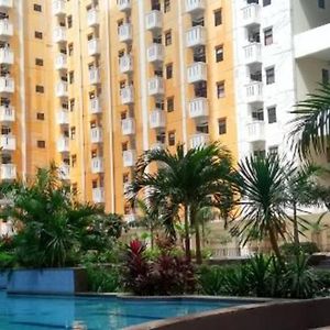 Kemang View Apartment By Kamara Rooms Бекаси Exterior photo
