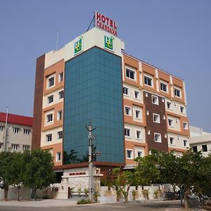 Hotel Chandana Square Вишакхапатнам Exterior photo