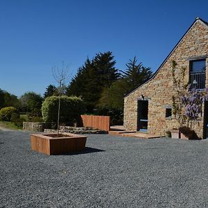 Отель Le Clos De La Lande Vallee Пон-л'Аббе Exterior photo