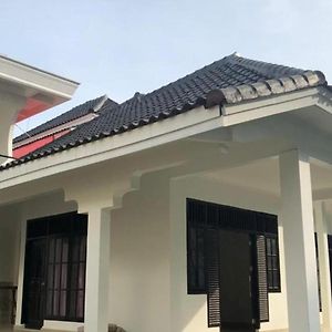 Отель Reddoorz Near Politeknik Negeri Lampung Бандар-Лампунг Exterior photo