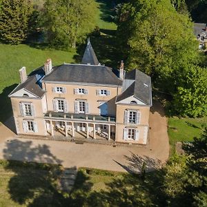 Bed and Breakfast Manoir Des Etrichets Сен-Сатурнен Exterior photo