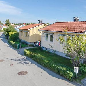 Tallkrogen Romantic House - Upper Or Lower Apartment Стокгольм Exterior photo
