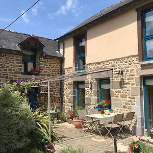 Bed and Breakfast Chambre A La Campagne Quebriac Room photo