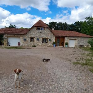 Bed and Breakfast Les Chenes Verts Isseptssionnel Exterior photo