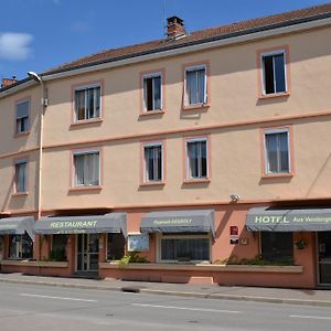 Отель Aux Vendanges De Bourgogne L O A La Bouche Паре-ле-Моньяль Exterior photo