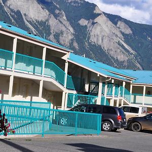 Canadas Best Value Inn Mile-0-Motel Лиллуэт Exterior photo