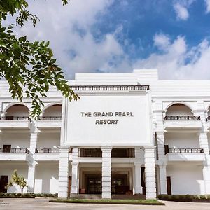 The Grand Pearl Resort Monaragala Exterior photo