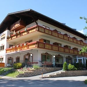 Hotel Garni Waldhof - Wohlfuehlen Am Lech Штанцах Exterior photo