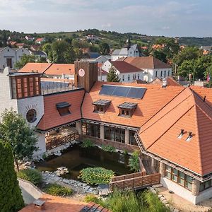 Bed and Breakfast Furmint Haz Мад Exterior photo