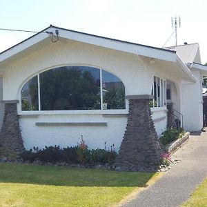 Bed and Breakfast The Bungalow Уонгануи Exterior photo