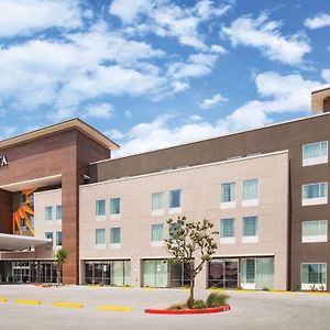 La Quinta Inn & Suites By Wyndham Бардстаун Exterior photo