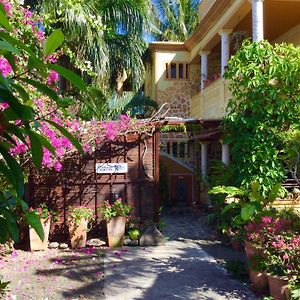 Bed and Breakfast La Reine Creole Ла-Голет Exterior photo