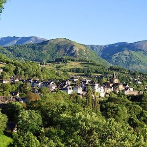 Отель Les Rochers Сен-Савен Exterior photo