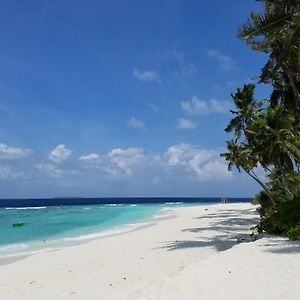 Отель Priv Fodhdhoo Exterior photo