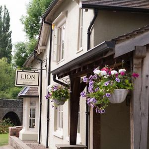 Отель The Lion Leintwardine Exterior photo