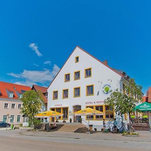 Отель Gasthof Postbraeu Siegenburg Exterior photo