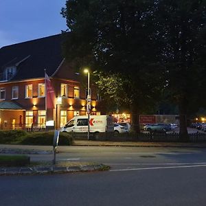Schollers Restaurant & Hotel Рендсбург Exterior photo