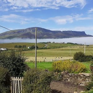 Bed and Breakfast Tigh Quiraing- Heather Стаффин Exterior photo