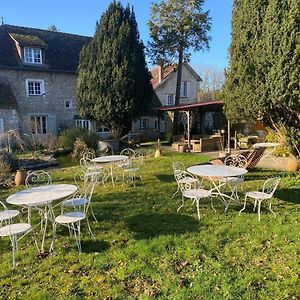 Bed and Breakfast Une Vie En Rose Pressagny l'Orgueilleux Exterior photo