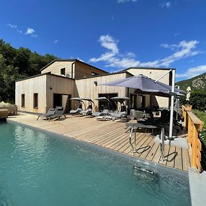 Le Volcan Des Sens, Chambres D'Hotes De Luxe Et Spa Torsiac Exterior photo