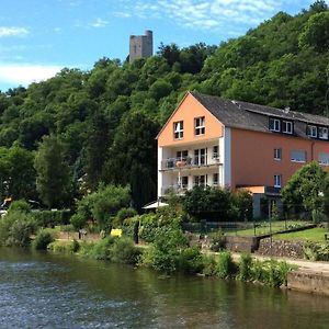 Отель Pension & Seminarhaus "Haus Am Fluss" Laurenburg Exterior photo