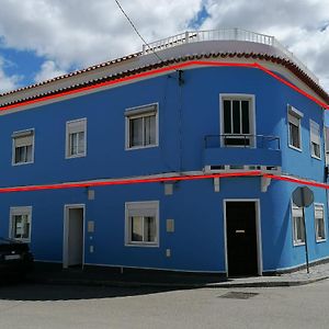Alojamento Justo - Vila De Монтаржил Exterior photo