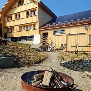 Апартаменты Grosses Ferienhaus Fuer Traumhafte Familienferien Im Appenzellerland Шпайхер Exterior photo