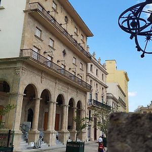 Palacio De Los Corredores Гавана Exterior photo