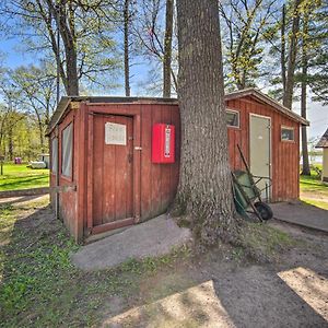 Вилла Convenient Cabin With Access To 3 Boat Docks! Northwoods Beach Exterior photo