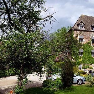 Отель Le Moulin D'Hauterive Saint-Gervais-en-Valliere Exterior photo