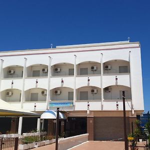 Albergo California Лезина Exterior photo