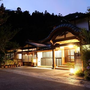 Отель Temple Lodging Shukubo Kakurinbo Minobu Exterior photo