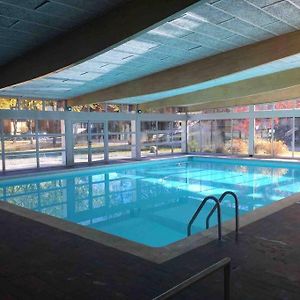 Апартаменты Appart. Lumineux Pour 4Pers. Avec Piscine Chauffee Saint-Laurent-du-Jura Exterior photo