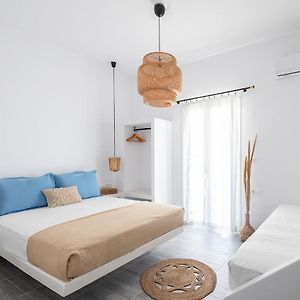 Dorkas Luxury Rooms&Apartments Ливадакия Exterior photo