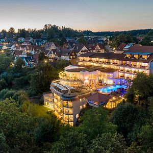 Hotel Kronelamm Im Schwarzwald Бад-Тайнах-Цавельштайн Exterior photo