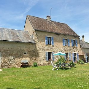 Bed and Breakfast De Oude Pastorie La Celle-En-Morvan Exterior photo