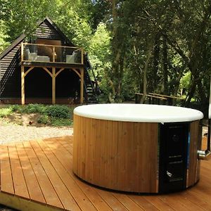 Апартаменты The Hive - Beautiful Studio With Amazing Hot Tub Cratfield Exterior photo